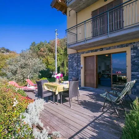 Apartment Sleeps 6 Pool Air Con Regoledo